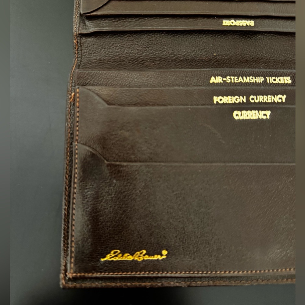 Eddie Bauer, Vintage, Soft Brown Leather Passport Holder - Picture 2 of 8